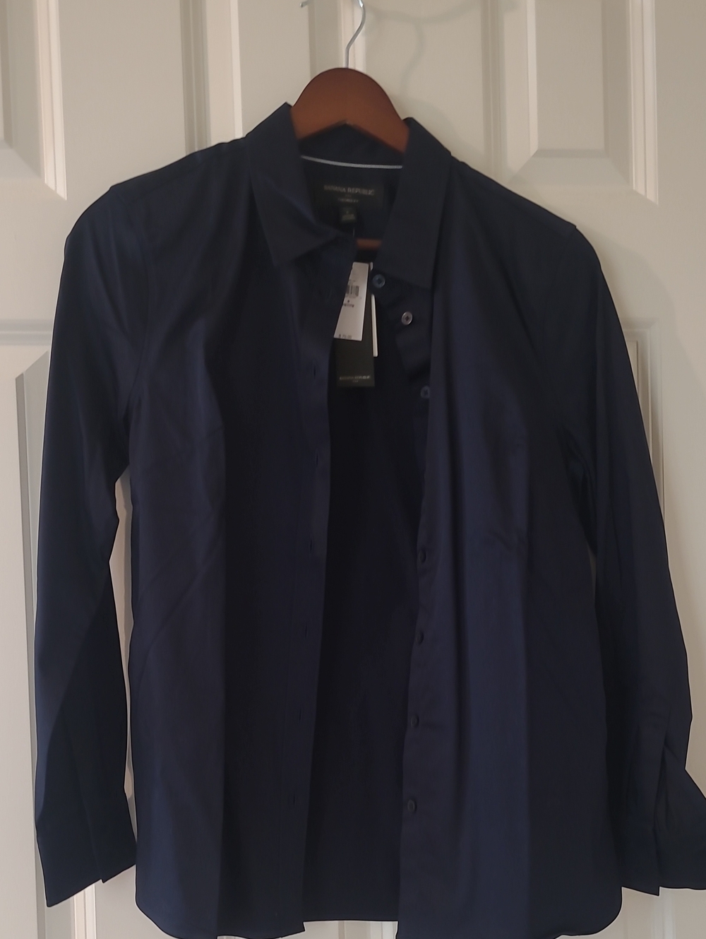 Banana Republic Women's Navy Long-Sleeve Button Shirt (Petite)
